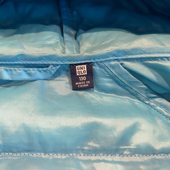 2 x Uniqlo kids jackets size: 130cm - Picture 8 of 9